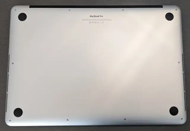 Apple MacBook Pro (Retina, 15-inch, Mid 2015) in Laptops in Longueuil / South Shore - Image 9
