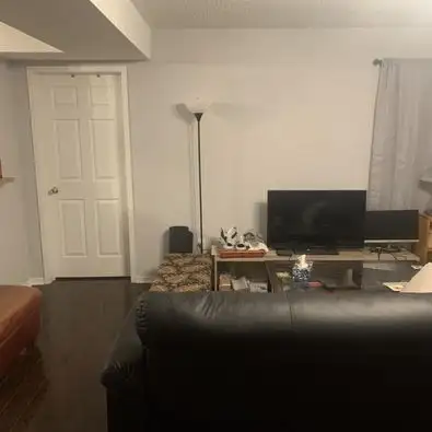 Private Room for Rent in Erin Mills Mississauga in Room Rentals & Roommates in Mississauga / Peel Region - Image 6