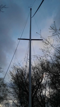 Mast and or boom off a 27ft sailboat. On toronto island