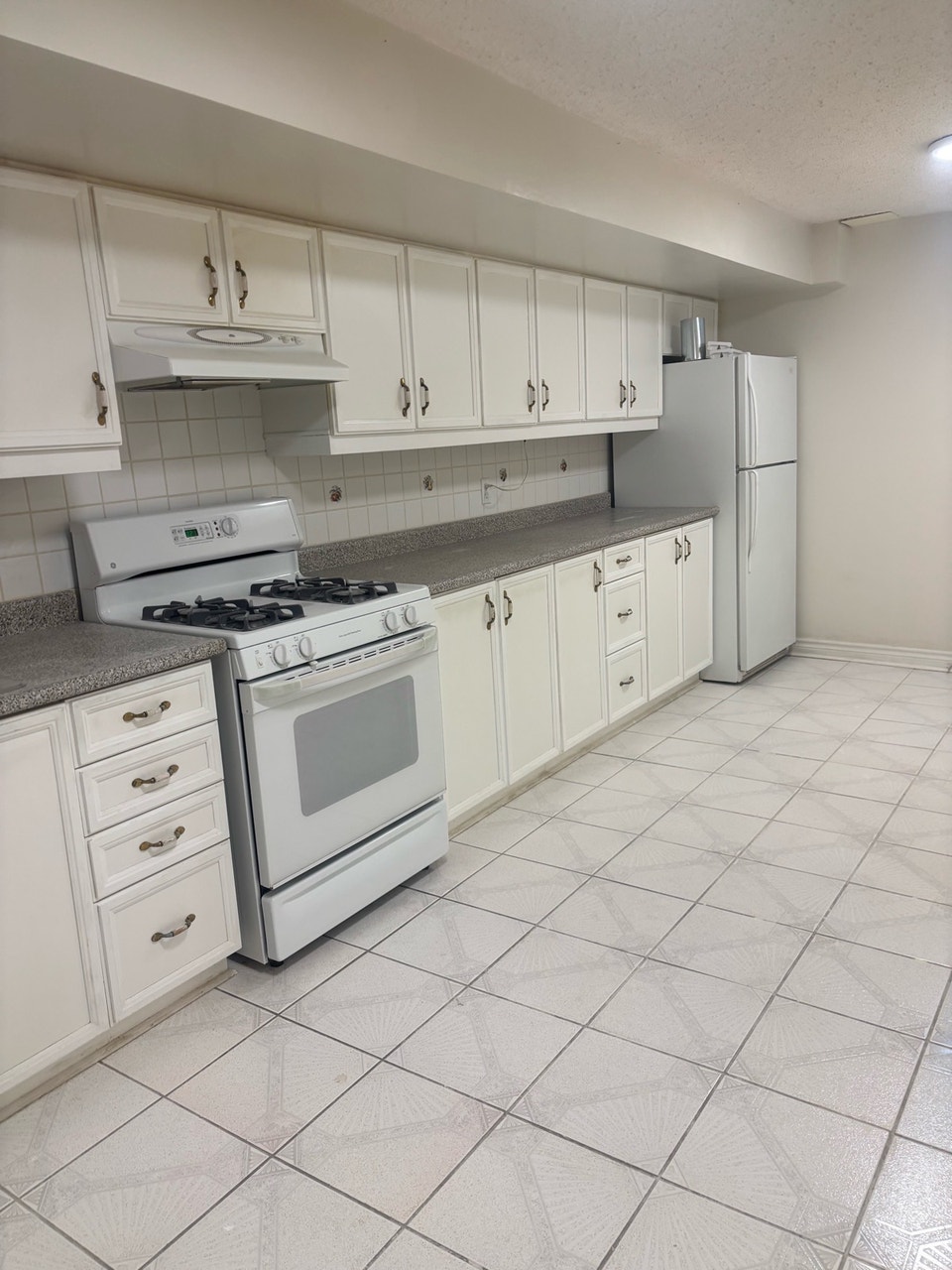 one bedroom basement apartment 5