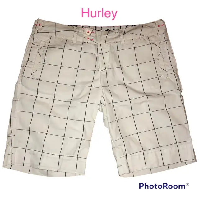 NWOT Hurley shorts - Size 11 in Women's - Bottoms in Barrie - Image 2