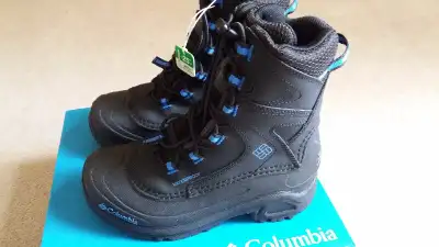 Columbia Youth Bugaboot III Boys Winter Snow Boots Size 3, View more