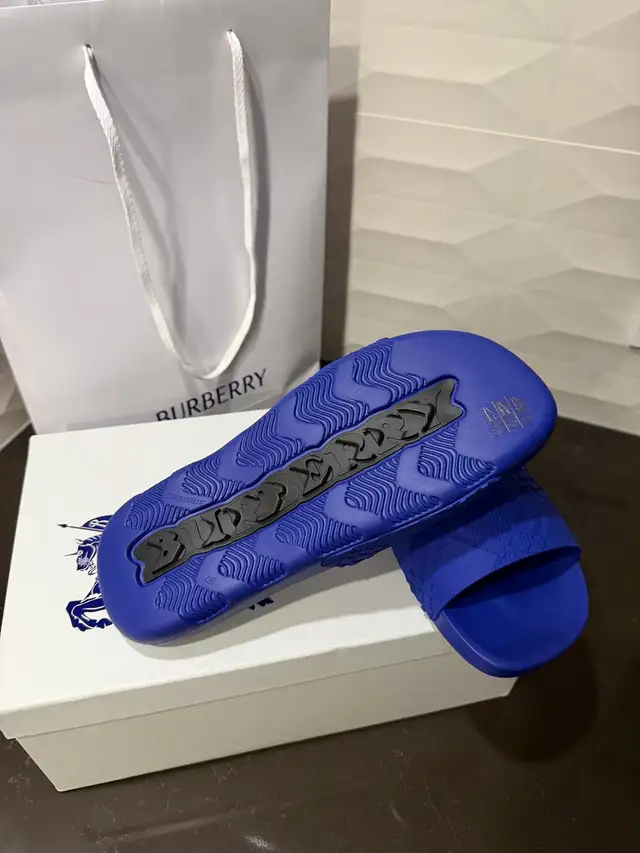 Burberry Rubber Slides in Men's Shoes in Hamilton - Image 6