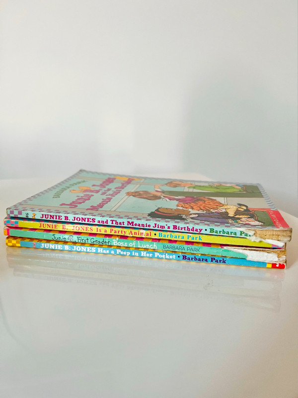 Junie B. Jones Series books by Barbara Park  #6, 8, 10, 15, 19 dans Livres jeunesse et ados  à Longueuil/Rive Sud - Image 2