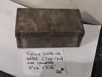 Vieille boîte de métal (Tin can) avec couvercle (3''x6''x2-1/4''
