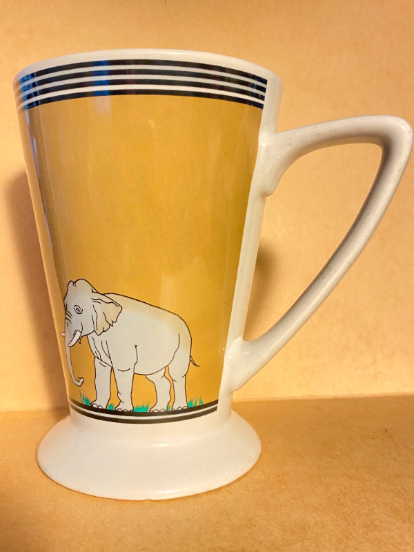 Mug - Elephant pattern in Kitchen & Dining Wares in City of Toronto - Image 2
