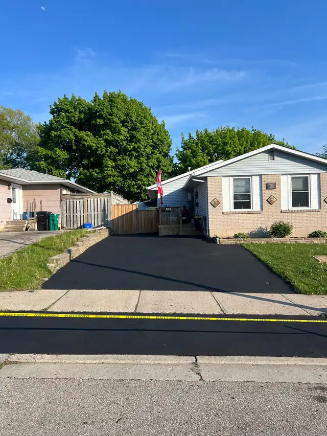 Driveway Sealing554748260521748483