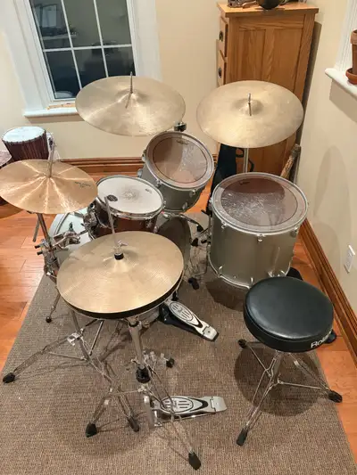 Yamaha Rock Tour drum kit, View more