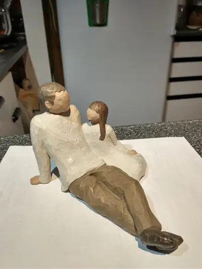 Father and daughter Willow tree figurine., View more