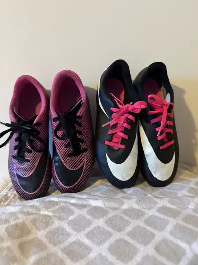 Soccer shoes for kids size 3Y, View more