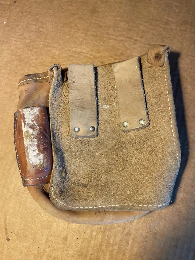 Leather Tool Pouch in Tool Storage & Benches in City of Toronto - Image 3