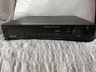 Sony SLV-750HF  * for remote control and parts *, View more