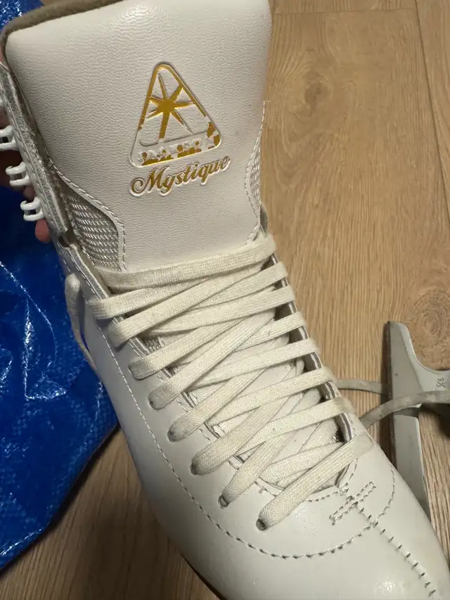  skates size 5 in Skates & Blades in Markham / York Region - Image 5