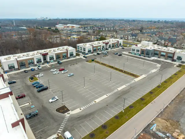 Office Unit for Rent by Owner in Commercial & Office Space for Rent in Oakville / Halton Region - Image 18