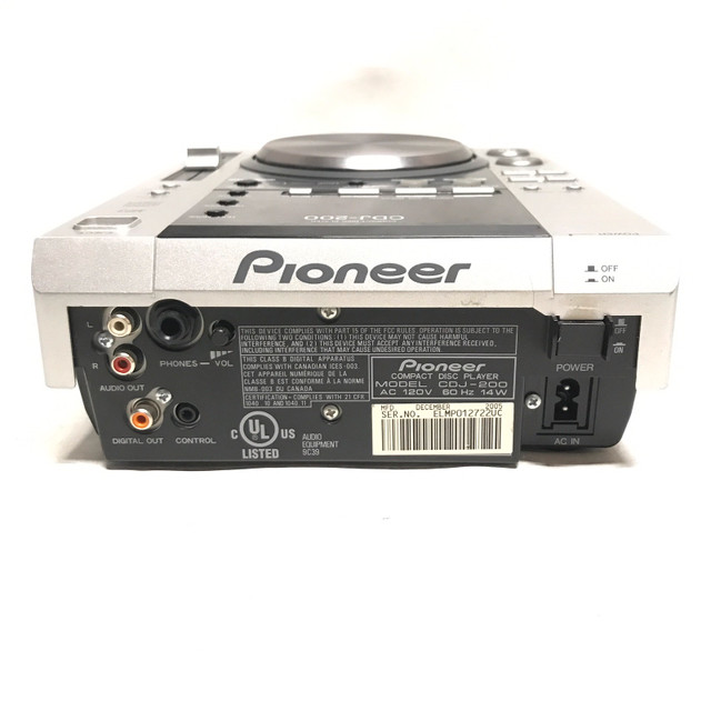 Pioneer DJ CDJ-200 - Digital CD Deck with Effects for DJs - USED in Other in City of Montréal - Image 3