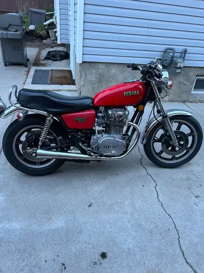 Testing out the waters on my XS650, this bike is running good and aside from the handle bars everyth...