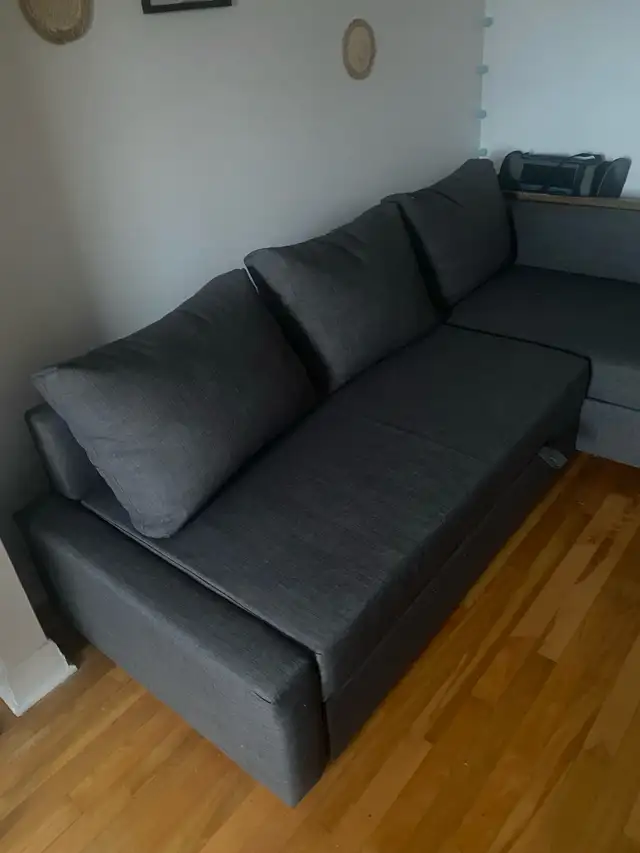 canapé-lit in Other in City of Montréal - Image 4