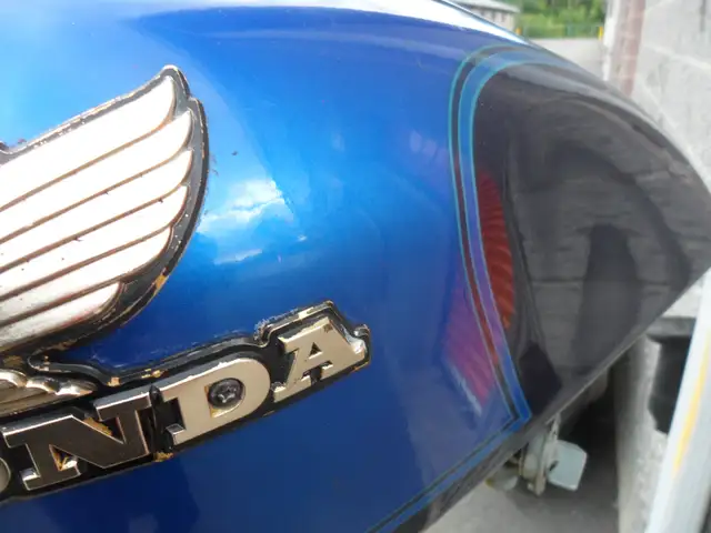 Honda CB 750 900 1000 Tank Réservoir in Motorcycle Parts & Accessories in Laval / North Shore - Image 4