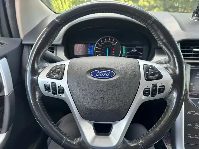 Ford Edge SUV563818468098058245