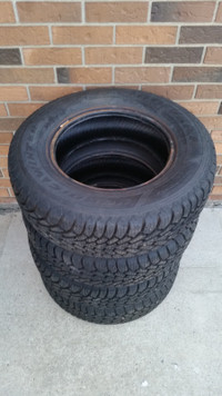 Set of four 195/70/R14 Good Year Nordic Winter tires.
