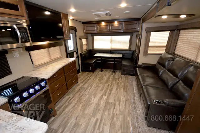 Travel Trailer Grand Design Reflection in Travel Trailers & Campers in Grand Bend - Image 5