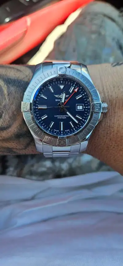2024 Breitling Avenger Gmt 45. Full set , comes with OEM extra strap/deployment clasp. Value of $600...
