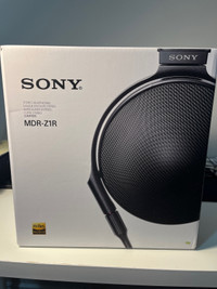 Sony MDR-Z1R headphone w/ Kimber Cable & additional pads
