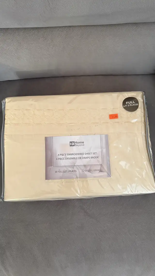 bed sheet sets in Bedding in City of Toronto - Image 2