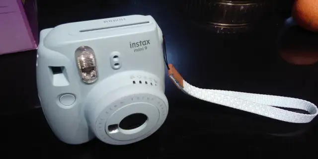 Instax mini 9 retro camera. in Cameras & Camcorders in City of Toronto - Image 2