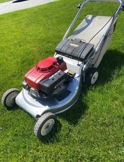 COMMERCIAL GRADE Honda HRA214 Gas Lawnmower, View more