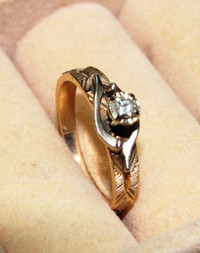 Diamond gold ring-Bague or 10kt avec diamant
