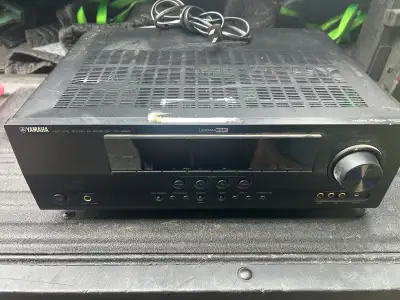 Yamaha RX-V565 AV Receiver, View more