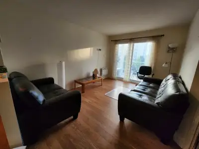 2 Bedroom, 1 Bath Apartment in excellent condition for rent