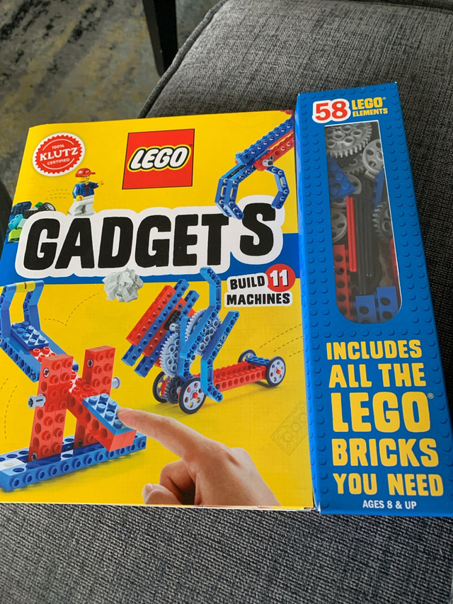 Lego Gadgets Set in Toys & Games in City of Toronto