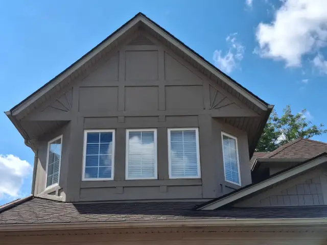 Barn Repairs & Farm Maintenance in Painters & Painting in Hamilton - Image 3