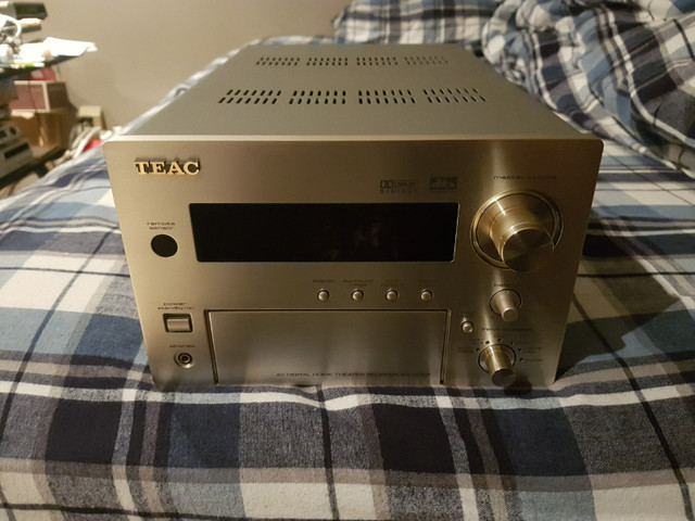 TEAC AG-H350  - Lovely Gold Faceplate in & Great Condition in Stereo Systems & Home Theatre in St. Catharines