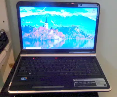Gateway NV59 Laptop Computer (New Battery), View more