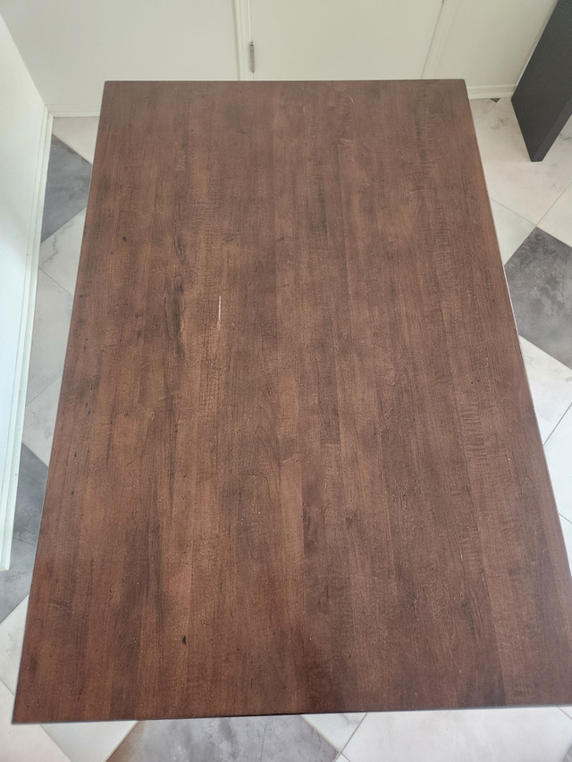 Table en bois dans Mobilier de salle à manger et cuisine  à Longueuil/Rive Sud - Image 3