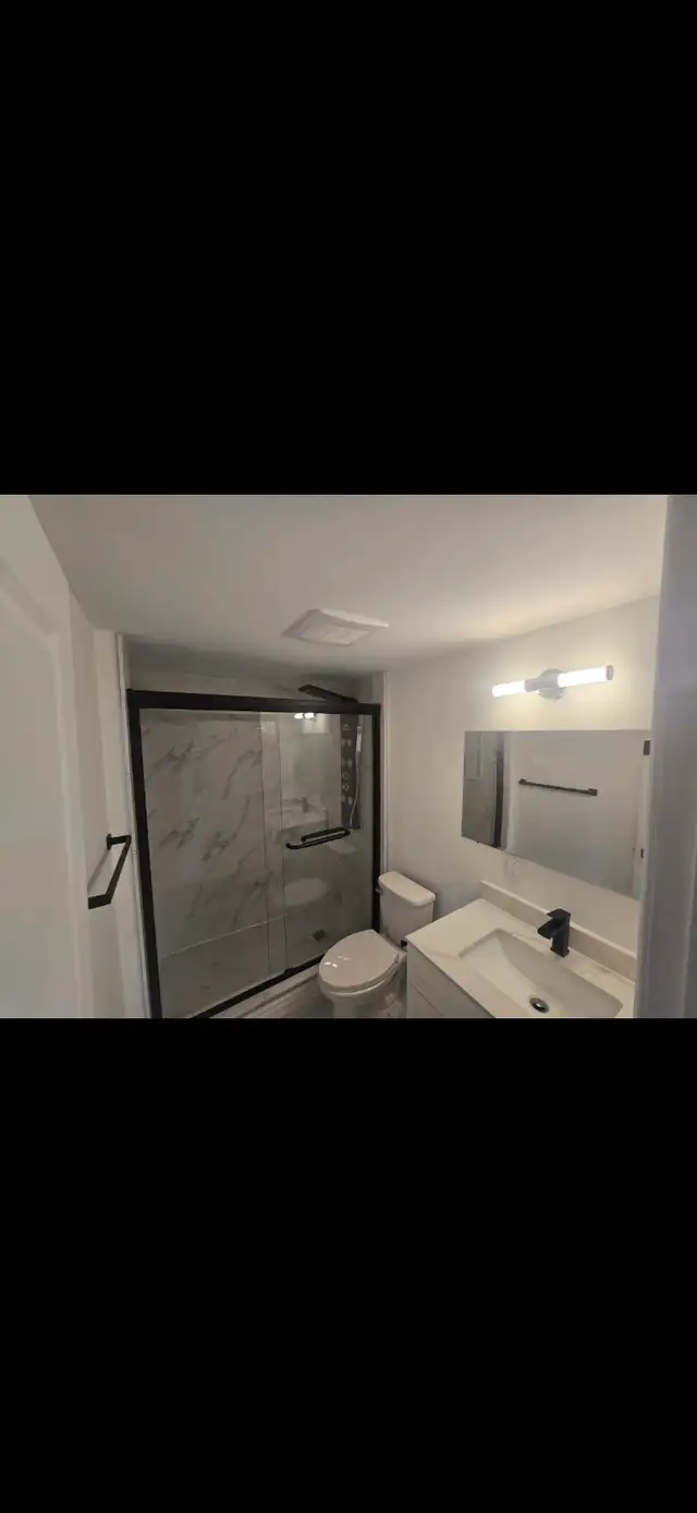 Basement Room Rent STUDENTS AND WORK PERMIT HOLDERS ARE WELCOME! in Room Rentals & Roommates in City of Toronto - Image 7