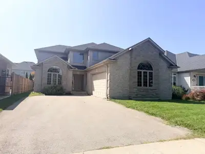 Presenting 55 First Street Louth, a luxurious 4 bedroom home located in the desirable, safe, and ups...