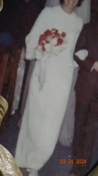 Wedding Dress, simple ,sleeves,straight cut, Long veil ,headdres