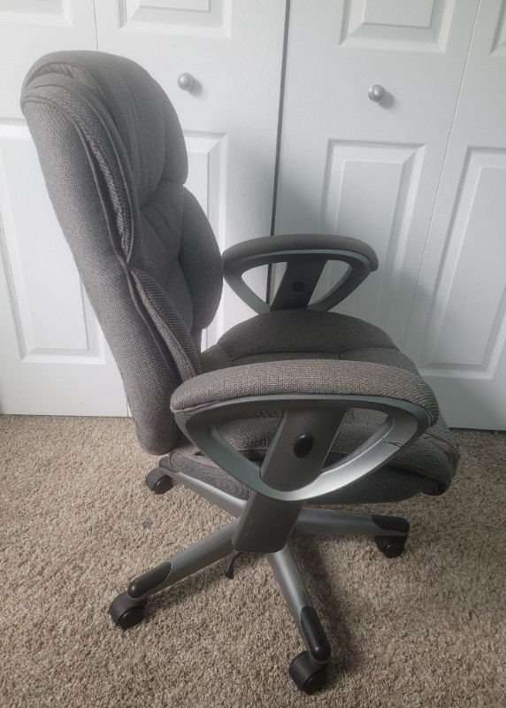 Revolving Chair Chairs & Recliners Calgary Kijiji