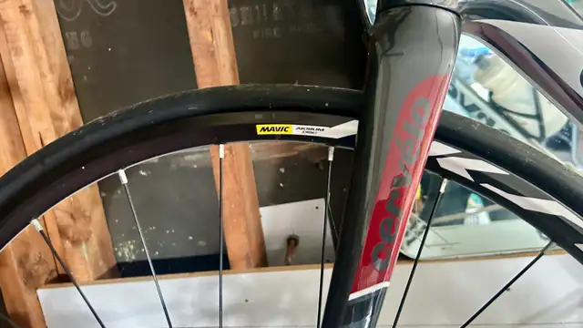 2017 Cervélo C3 Ultegra 6800 Road Bicycle in Road in Oshawa / Durham Region - Image 4