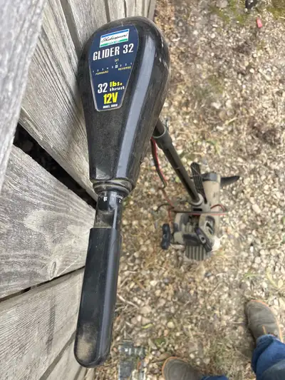 I am selling a Shakespeare Glider 32 trolling motor in used condition, perfect for small boats and k...