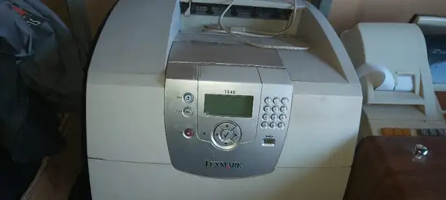 LASER PRINTER - LEXMARK E462DN, MONOCHROME, excellent WORKHORSE in Printers, Scanners & Fax in Edmundston - Image 2