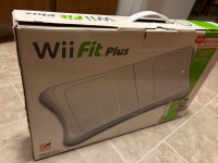 Nintendo Wii Fit Plus /Bonus Shaun White Snowboarding