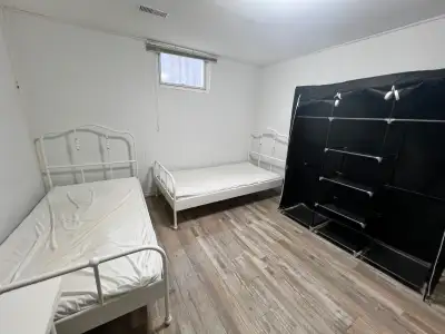 Legal Basement Shared Master Bedroom – Fully Furnished | $625 for 1 person / Sharing among 2 ($325 e...
