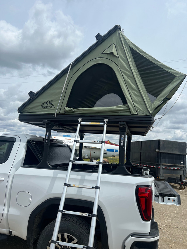 Clam Roof Top Tent in Other in Calgary - Image 3