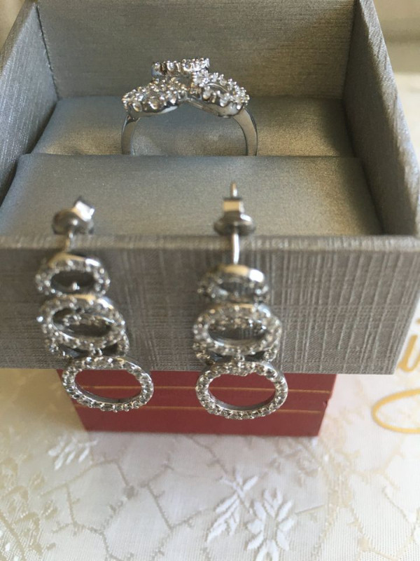 BEAUTIFUL SET STAMP 925 RING/EARRINGS in Jewellery & Watches in Edmonton - Image 3