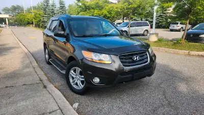 Pre-owned 2011 Hyunday Santa Fe Awd v6. In good shape, heated seats, cold A/C. Selling certified. Co...